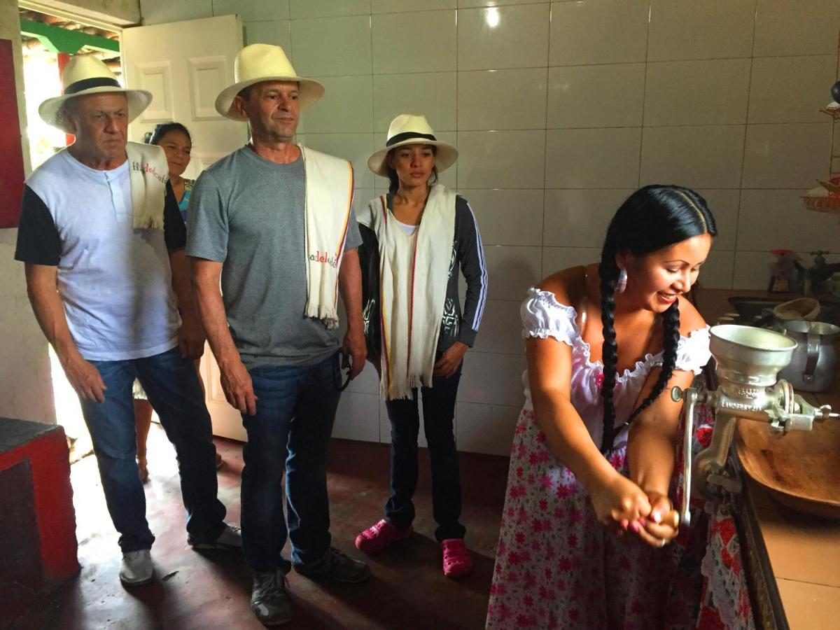 Finca Del Cafe - Casa Typica ซานตาโรซา เดกาบัล ภายนอก รูปภาพ