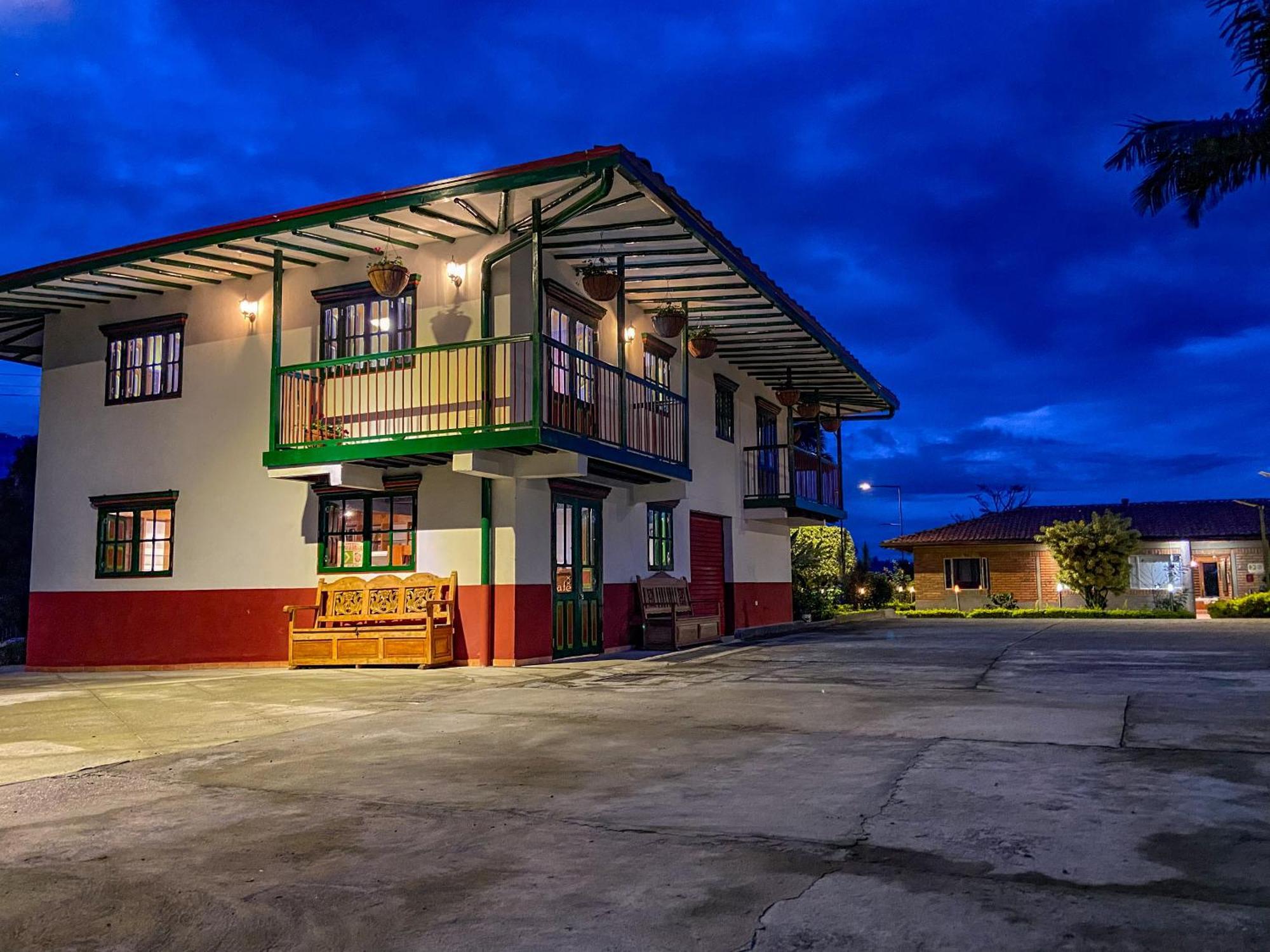 Finca Del Cafe - Casa Typica ซานตาโรซา เดกาบัล ภายนอก รูปภาพ