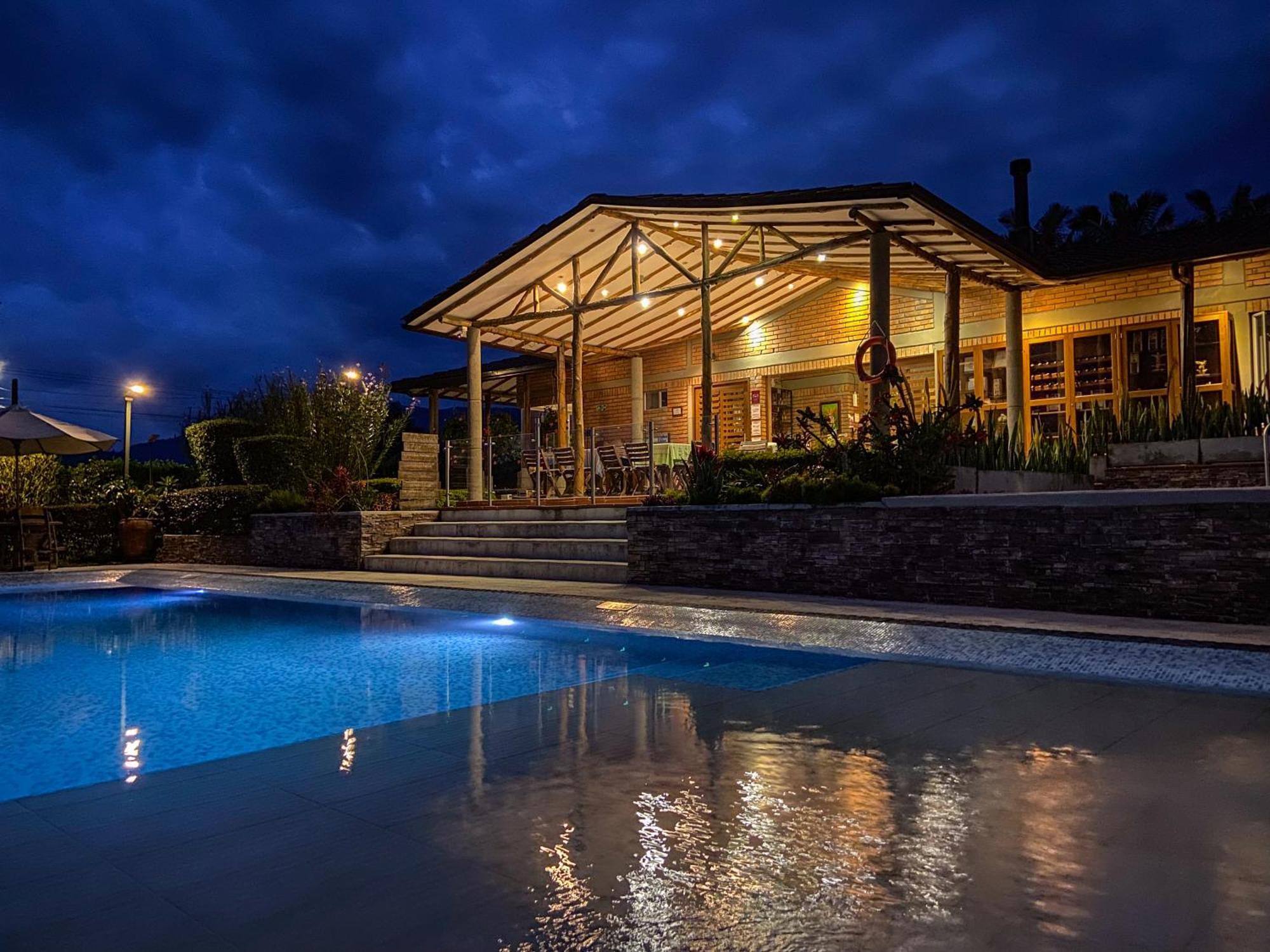 Finca Del Cafe - Casa Typica ซานตาโรซา เดกาบัล ภายนอก รูปภาพ